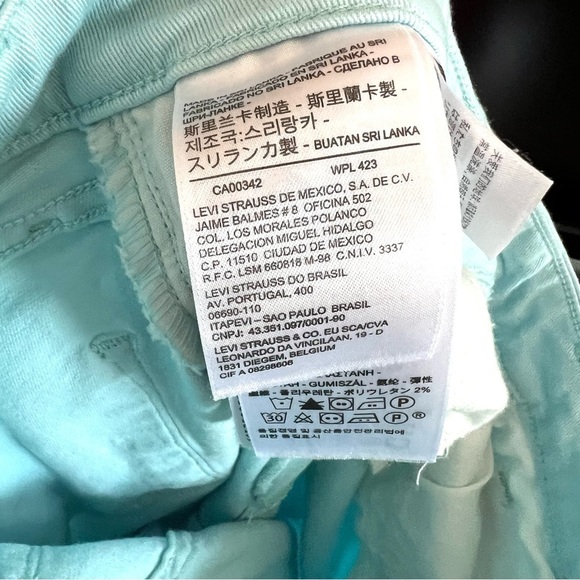 Levi’s Pastel Blue Colored Mid Rise Cotton Blend Skinny Jeans Size 28 Waist - Picture 9 of 16